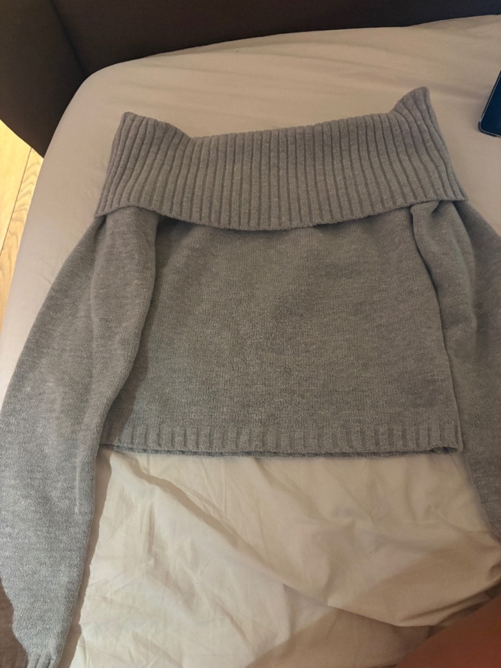 NWT Edikted gray sweater